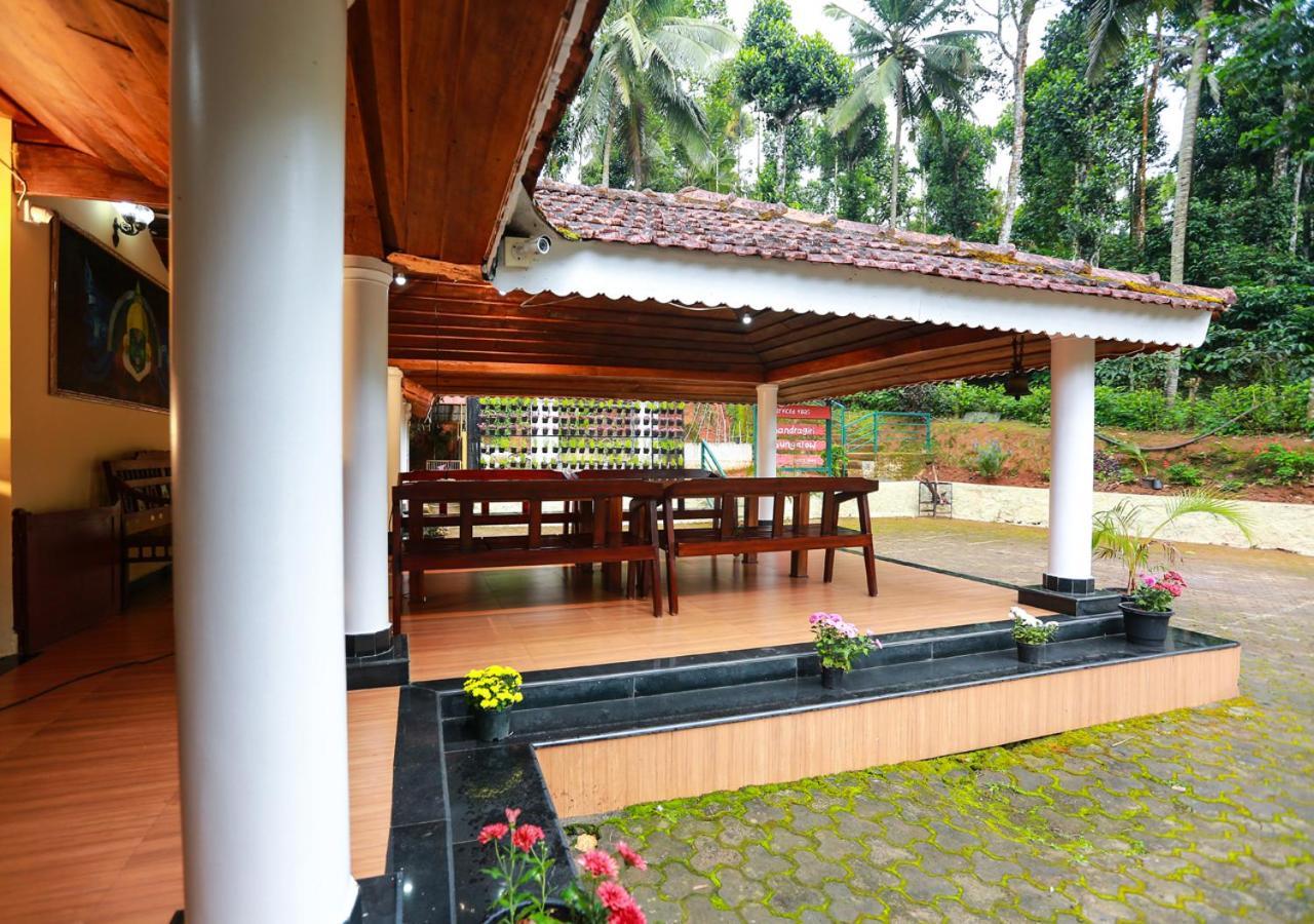 Chandragiri Wayanad Pool Bungalow By Voye Homes Vaduvanchal Exteriör bild